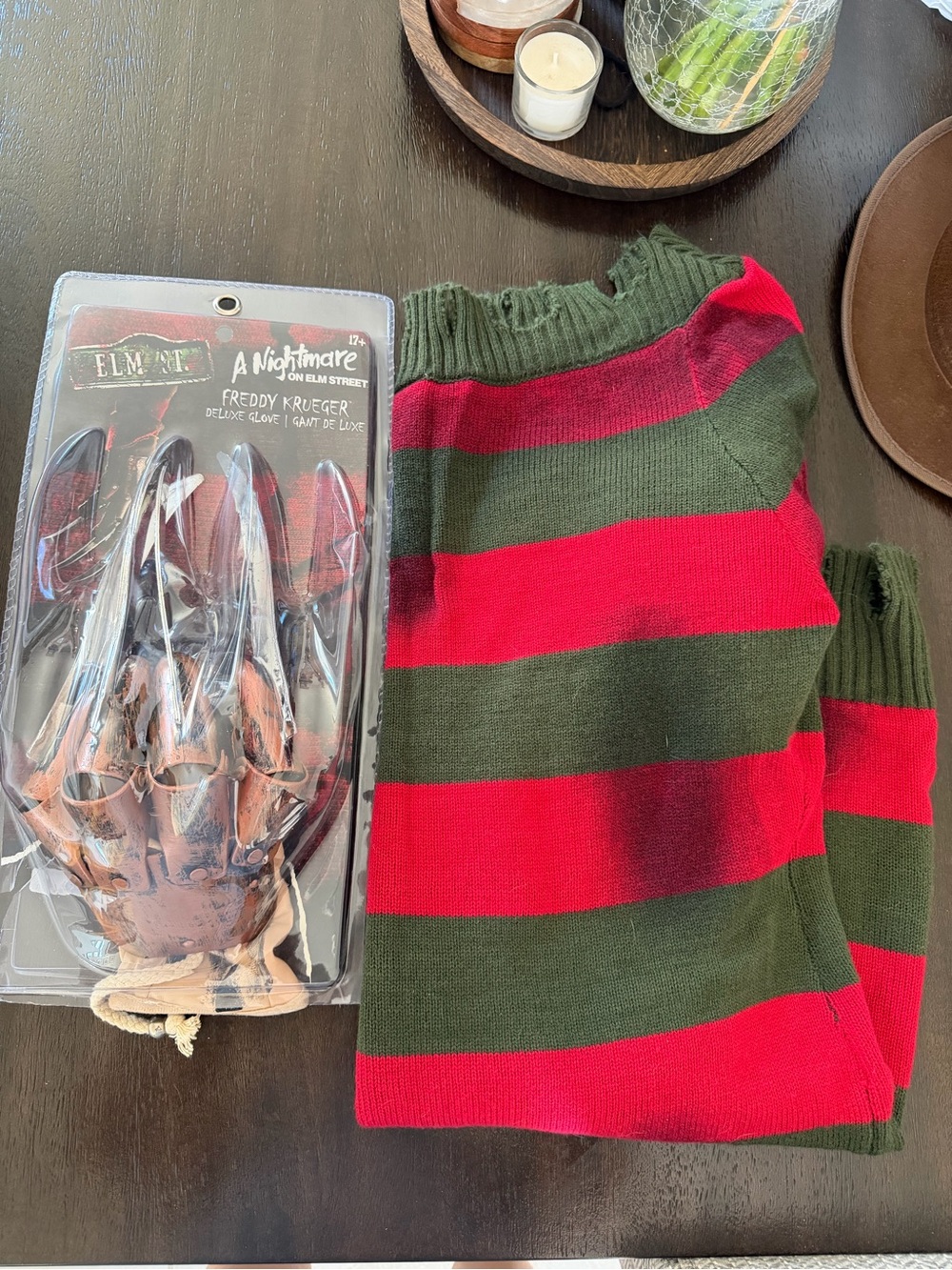 Women’s Freddy Kruger dress and glove